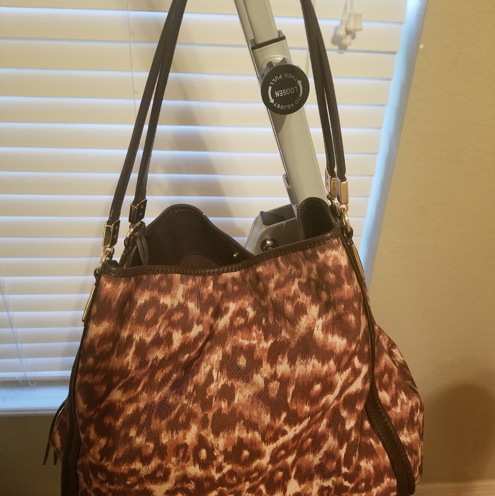 Coach leopard purse and wristlet